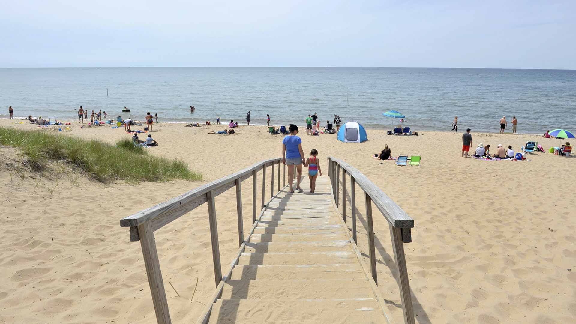 Oval Beach in Saugatuck, Michigan draws crowds, especially in summer.